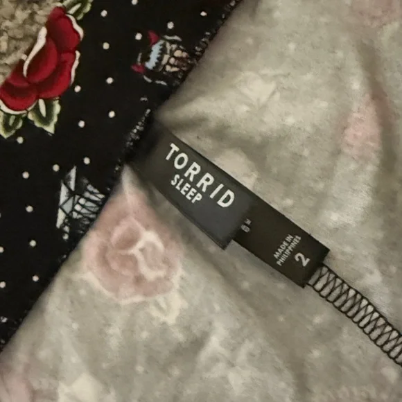Torrid Pajama Pants She Devil with Dice Stars Hearts Diamonds Roses Plus Size 2 - Picture 2 of 6